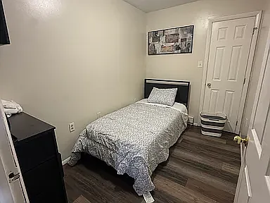735 Main St #2 — Photo 8