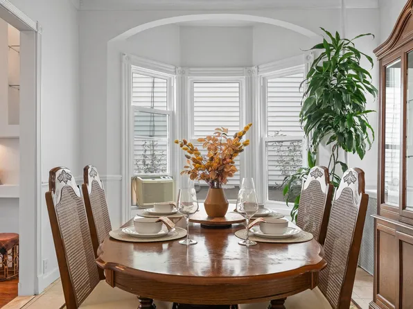 393 Fairmount Avenue image 7 of 41