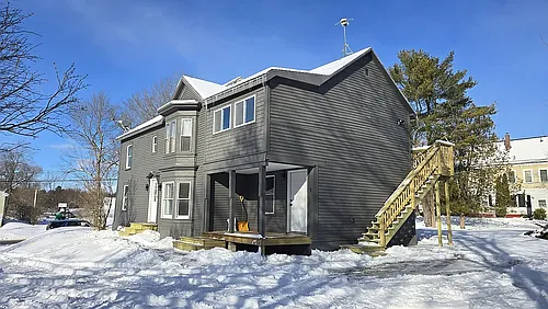 182 Pleasant St #1 Photo 1