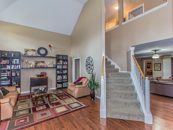 2nd image of 1415 Village Garden Dr