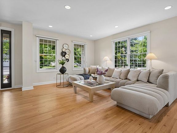 3rd image of 1573 Bluestem Ln