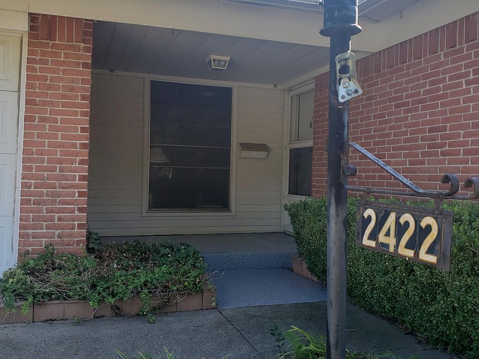 1st image of 2422 Nottingham Dr