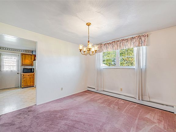 5th image of 119 Kimberly Dr