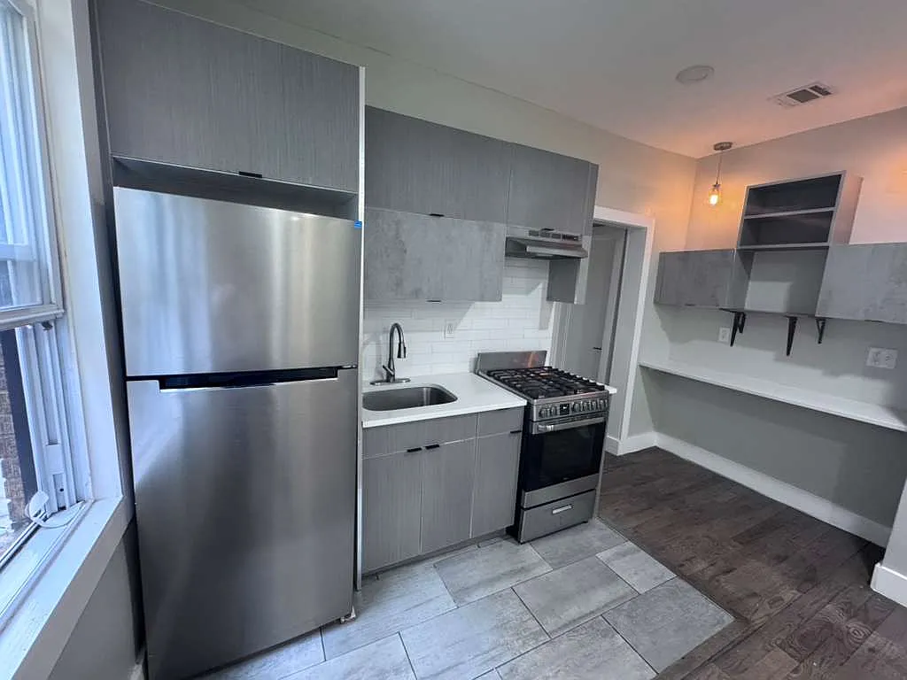 2 bed, $1,999 — Photo 1
