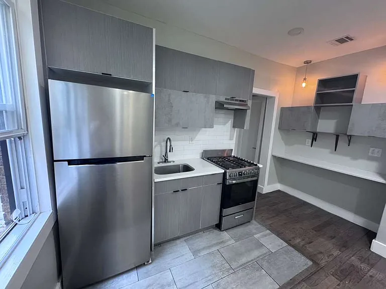 490 Rahway Ave #35 — Photo 1