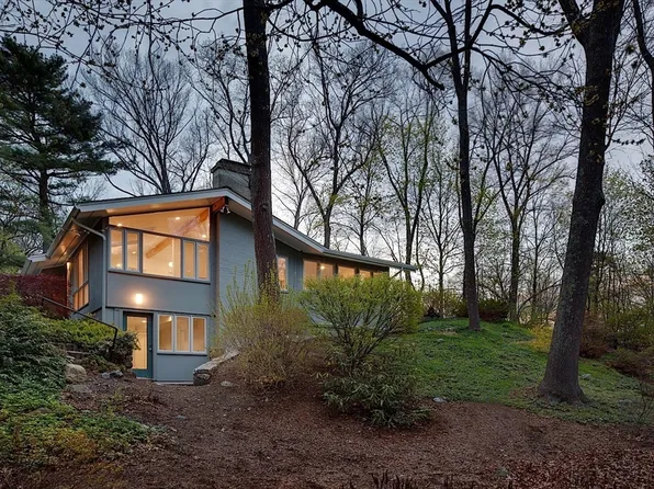 5 Mason St, Lexington, MA 02421