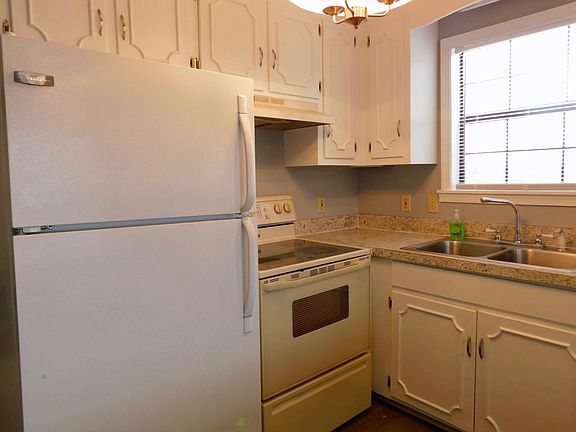 3rd image of 1150 Homestead Garden Ct APT 01