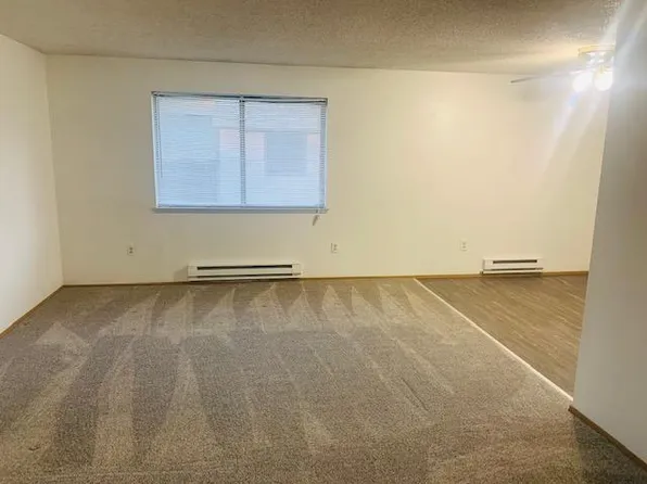 115 E 96th St APT B, Tacoma, WA 98445