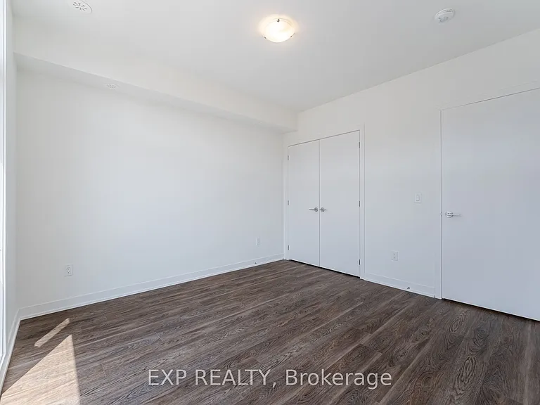 9 Steckley House Ln #511 — Photo 32