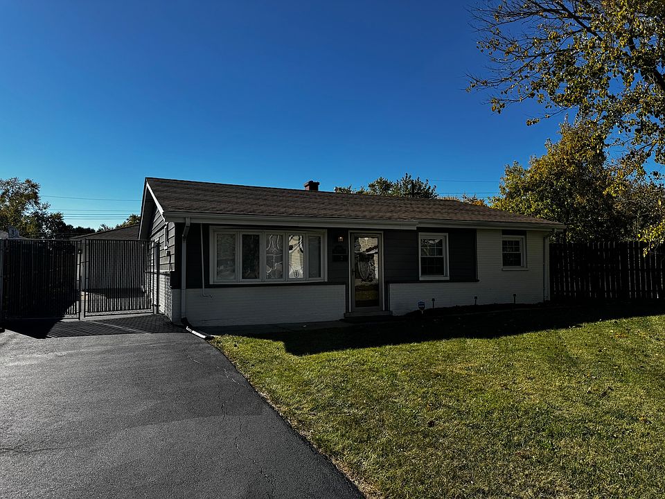 1st image of 1390 Forest Ave