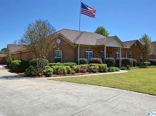 101 Sanders Dr, Huntsville, AL 35811