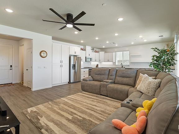 5th image of 15703 Cole Brook Ct