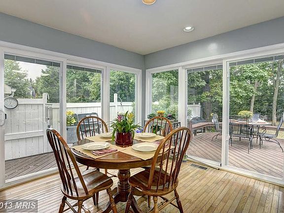 2nd image of 2306 Yvonnes Way