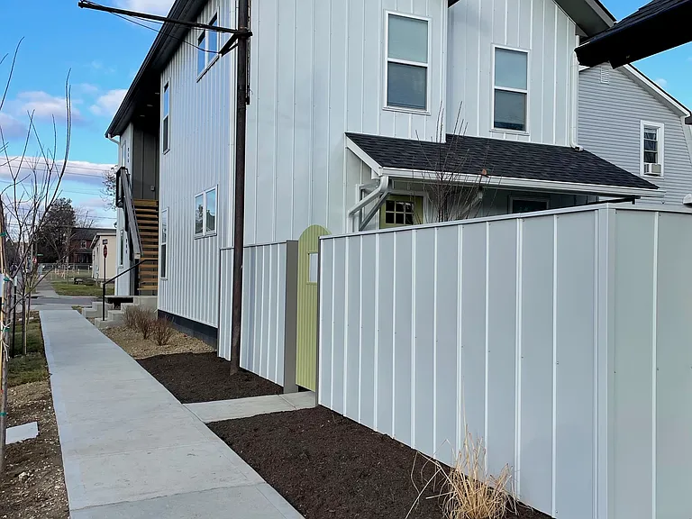 946 Ann St #946 — Photo 16