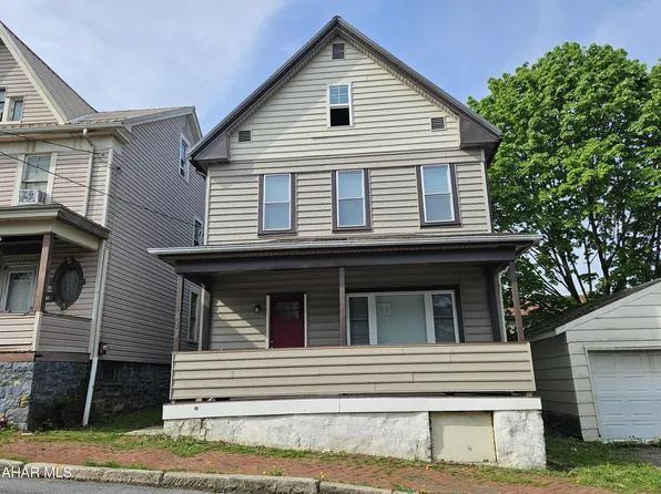 413 10th St, Altoona, PA 16602