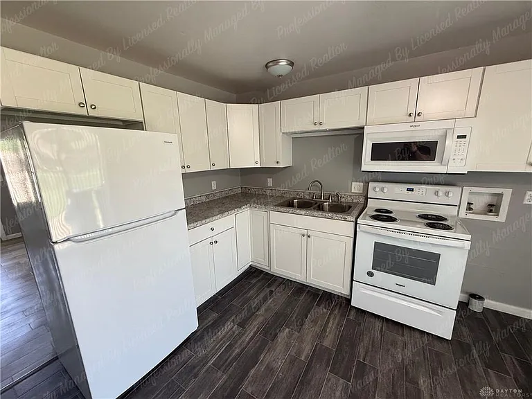 5444 Bellefontaine Rd — Photo 6