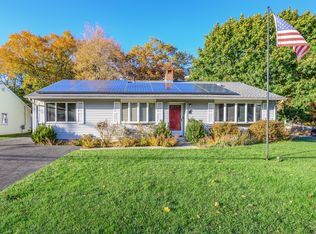 70 Green Manor Dr, East Hartford, CT 06118