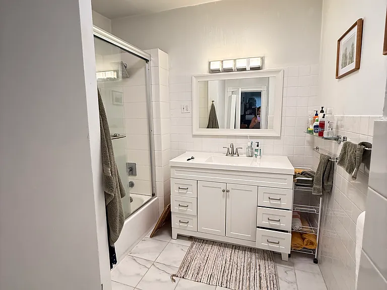 1632 N Claremont Ave #1 — Photo 13