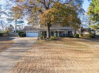 10716 Hunters Point Rd, Fort Smith, AR 72903