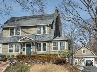 553 Belleville Ave, Glen Ridge, NJ 07028