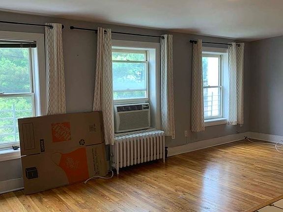 4th image of 606 Carlton Ave #4AA