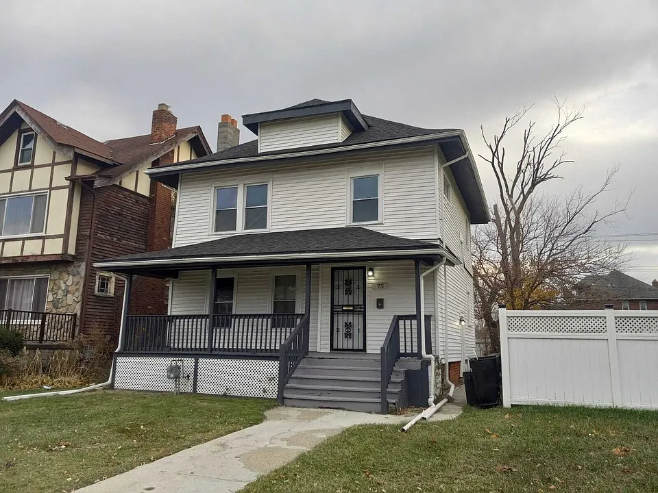 75 Waverly St