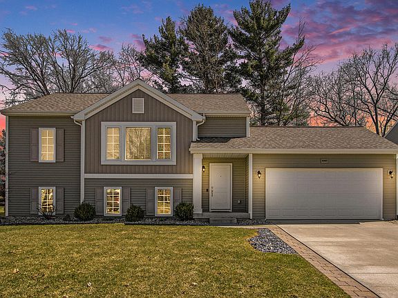 2nd image of 59667 Ravenna Dr