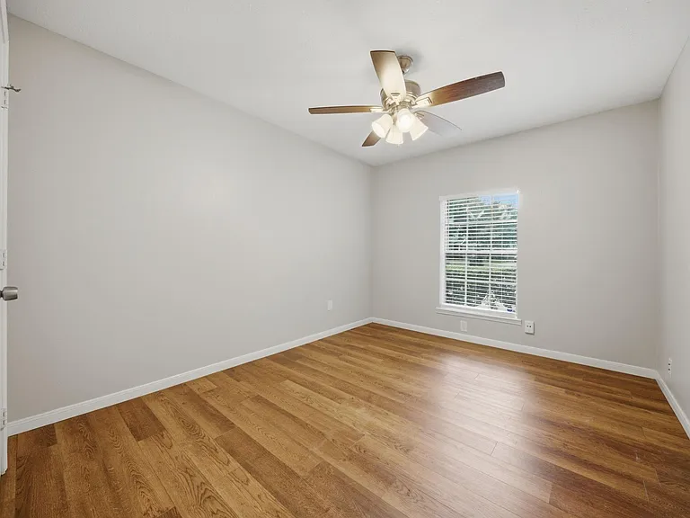 16611 Ben Ledi Dr — Photo 10
