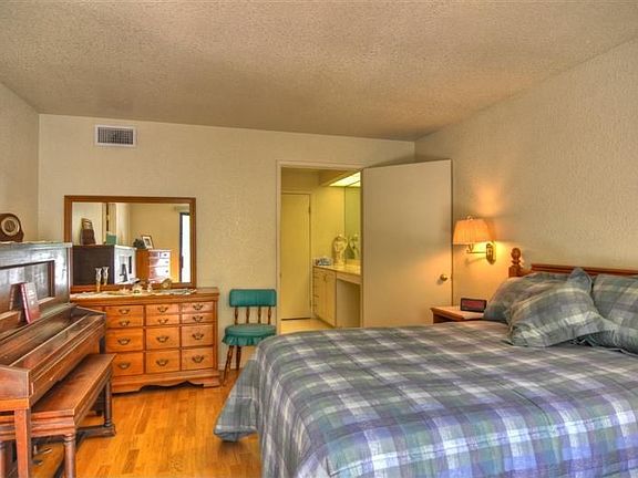 1st floor bedroom suite