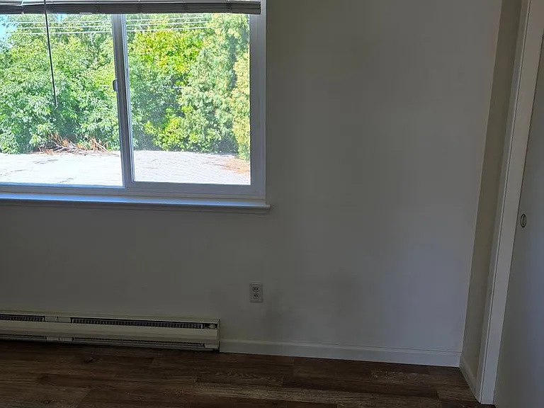 4047 Hamilton Ave #F7 — Photo 6