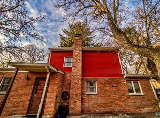 133 Miles St, Alpine, NJ 07620