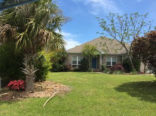 4454 Glenscape Ln, Southport, NC 28461
