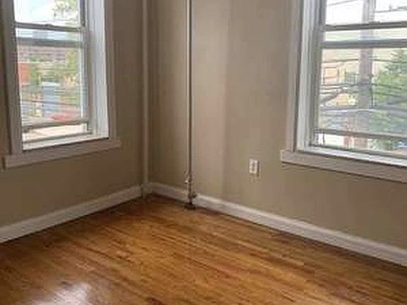 3rd image of 33-78 11th St #2