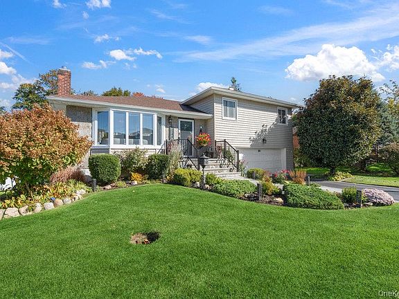 2nd image of 20 Vista Road