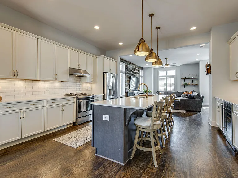 1701 Allison Pl — Photo 13