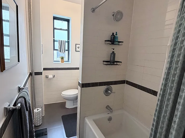 1460 Carroll St #3D — Photo 11