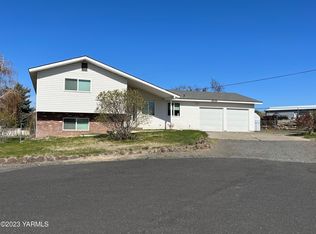 8005 Viewcrest Pl, Yakima, WA 98908