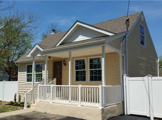 5 Warren St, Brentwood, NY 11717