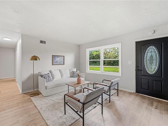 3rd image of 17249 S Prospect Ave