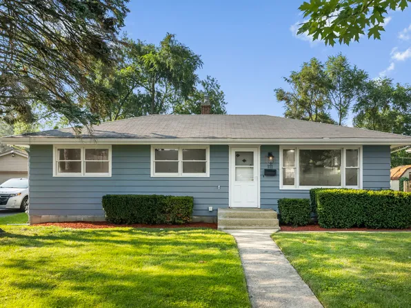 111 Wagner Dr, Cary, IL 60013