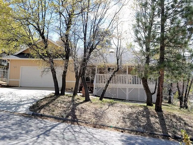 1167 Alameda Dr — Photo 9