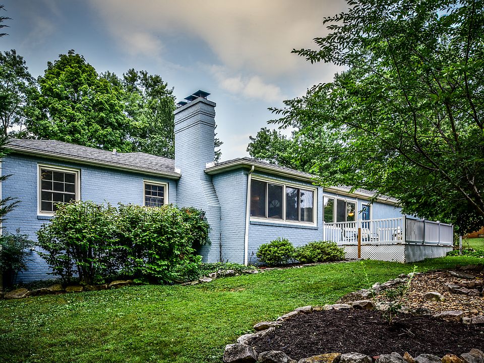 1st image of 411 Walker Blvd