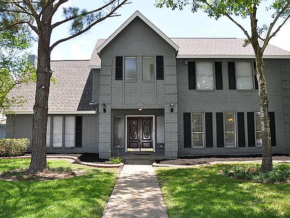 2623 Forest Ridge