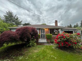 17469 SE Main St, Portland, OR 97233