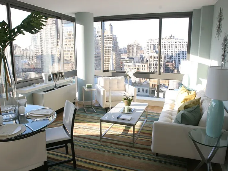9 W 31st St #20F — Photo 15