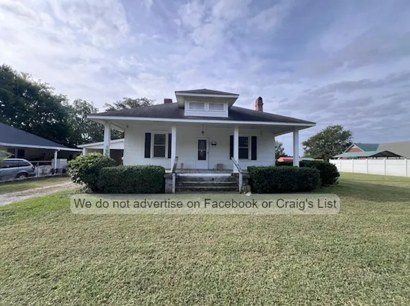 507 W D St, Erwin, NC 28339