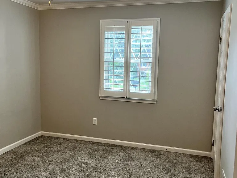7908 Jansen Ct — Photo 10
