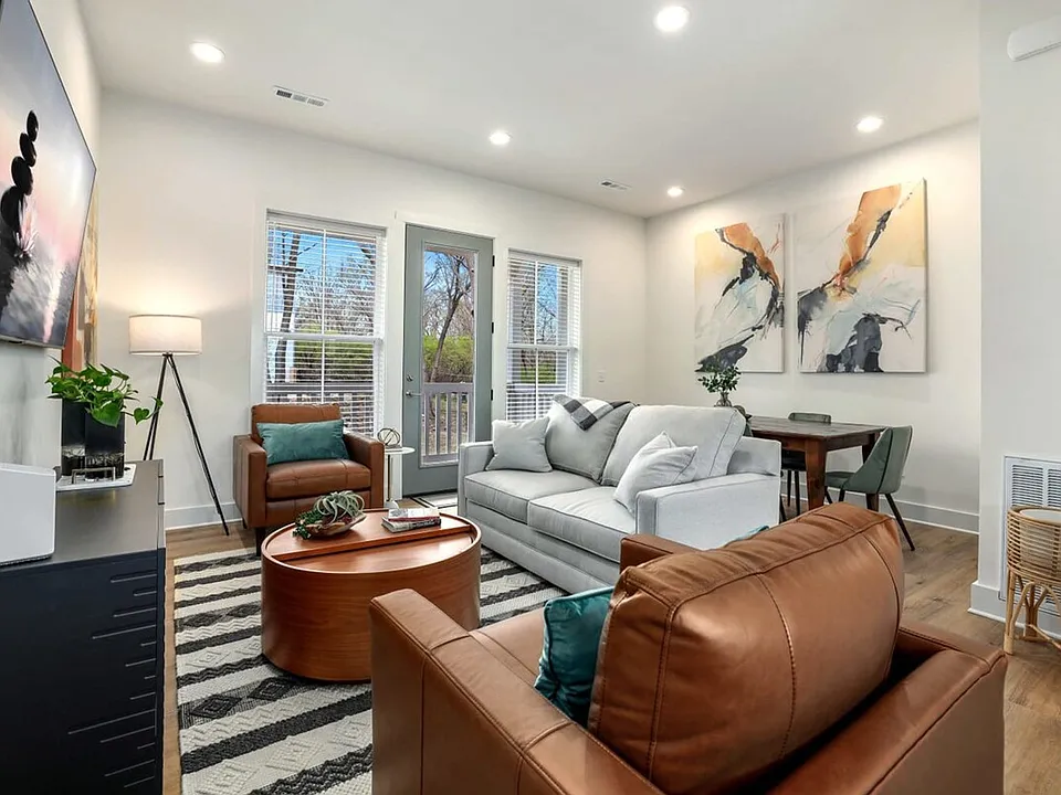 372 S Hill Ave #ID1221863P