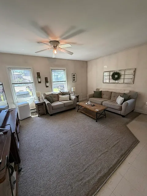 3 bed, 1150 sqft, $3,150 — Photo 2