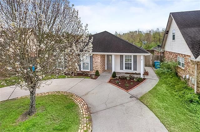 1st image of 2821 Saint Marie Dr